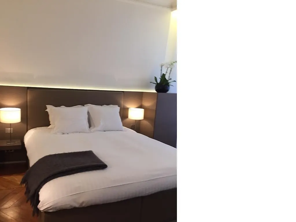 Cirque Deluxe Apartman *