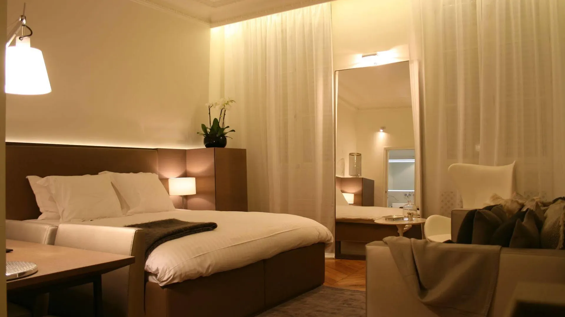 Apartment Cirque Deluxe Paris